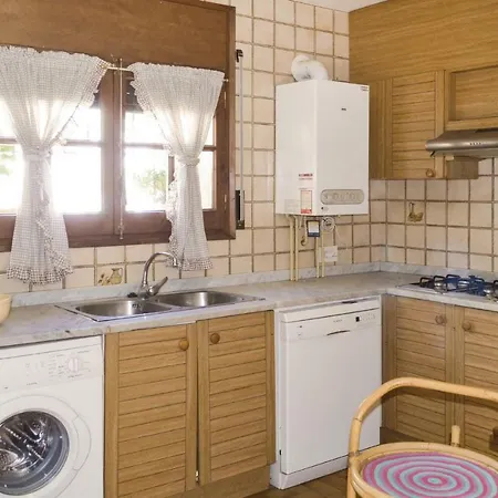 Three-bedroom Holiday In Prázdninový dům