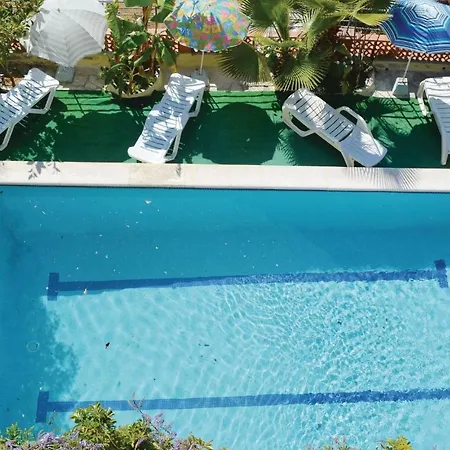 Three-bedroom Holiday In Lloret de Mar