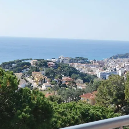 Three-bedroom Holiday In * Lloret de Mar